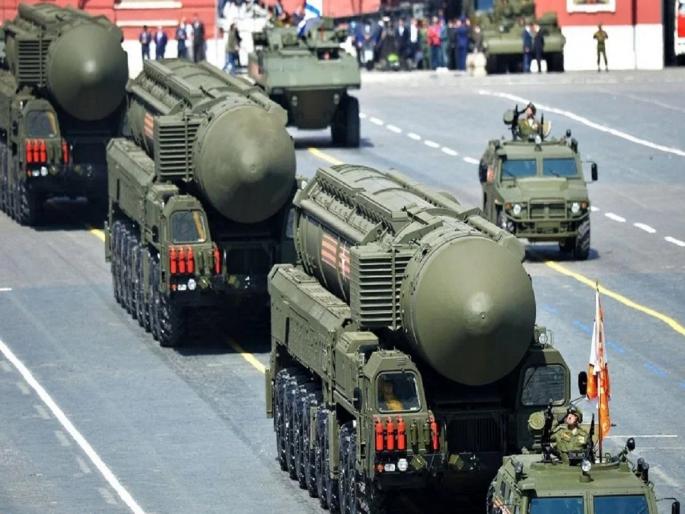 Russia | Ukraine | Russia-Ukraine war | Belarus approves hosting nuclear weapons Russian forces permanently | Russia Ukraine War: युक्रेनच्या अडचणीत वाढ! बेलारुसमध्ये तैनात होणार रशियाची अण्वस्त्रे Russia | Ukraine | Russia-Ukraine war | Belarus approves hosting nuclear weapons Russian forces permanently | Russia Ukraine War: युक्रेनच्या अडचणीत वाढ! बेलारुसमध्ये तैनात होणार रशियाची अण्वस्त्रे