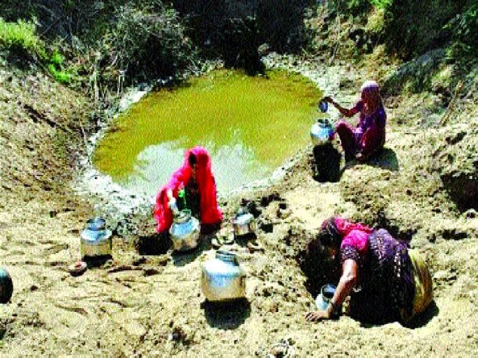Waterfall in the Malsege Ghat area | माळशेज घाट परिसरात पाणीबाणी Waterfall in the Malsege Ghat area | माळशेज घाट परिसरात पाणीबाणी