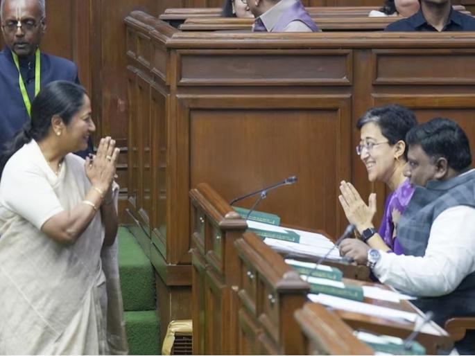 CAG report to come out on Tuesday, liquor policy, Shishmahal will be a big revelation, Delhi will be in a state of excitement | कॅगचा अहवाल मंगळवारी समोर येणार, मद्य धोरण, शिशमहलबाबत मोठे गौप्यस्फोट होणार, दिल्लील खळबळ उडणार  CAG report to come out on Tuesday, liquor policy, Shishmahal will be a big revelation, Delhi will be in a state of excitement | कॅगचा अहवाल मंगळवारी समोर येणार, मद्य धोरण, शिशमहलबाबत मोठे गौप्यस्फोट होणार, दिल्लील खळबळ उडणार
