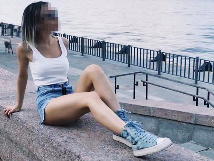 Woman claims she is so beautiful that she can not find a job | 'सुंदर असल्याने मिळत नाही मला नोकरी', महिलेचा अजब दावा! Woman claims she is so beautiful that she can not find a job | 'सुंदर असल्याने मिळत नाही मला नोकरी', महिलेचा अजब दावा!