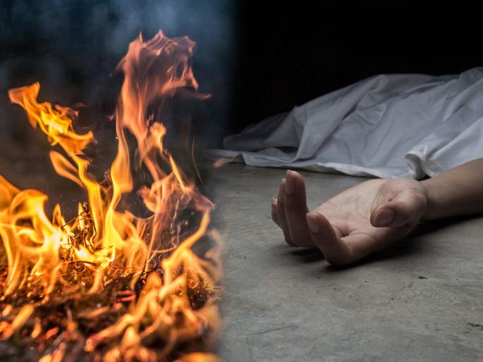 Man presumed dead suddenly wake up while being taken to cremation ground in odisha | चितेवर ठेवण्यापूर्वी अचानक तो जागा झाला, स्मशानभूमी सोडून पळाले लोक! Man presumed dead suddenly wake up while being taken to cremation ground in odisha | चितेवर ठेवण्यापूर्वी अचानक तो जागा झाला, स्मशानभूमी सोडून पळाले लोक!