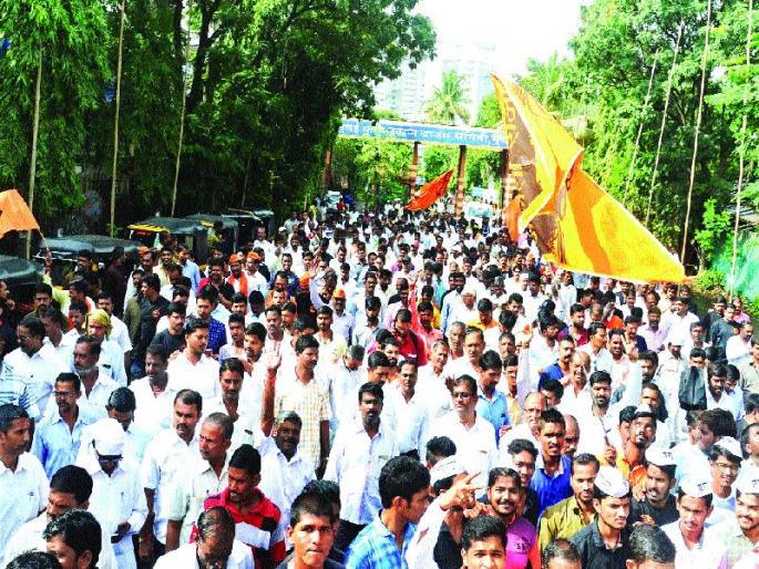 The reception filled the gross Maratha | आदरातिथ्याने सकल मराठा भारावला The reception filled the gross Maratha | आदरातिथ्याने सकल मराठा भारावला