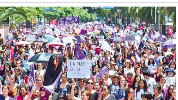 Corona kills thousands of women in Mexico | कोरोनामुळे मेक्सिकोत हजार महिलांचे खून! Corona kills thousands of women in Mexico | कोरोनामुळे मेक्सिकोत हजार महिलांचे खून!