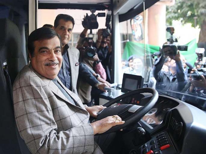 Removing act to the 8th pass certificate for driving license, Nitin gadkari take dicision | ड्रायव्हिंग लायसन्ससाठी शिक्षणाची अट रद्द, गडकरींचा 'सुपर ड्राईव्ह' Removing act to the 8th pass certificate for driving license, Nitin gadkari take dicision | ड्रायव्हिंग लायसन्ससाठी शिक्षणाची अट रद्द, गडकरींचा 'सुपर ड्राईव्ह'