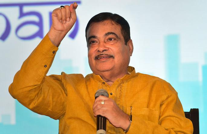 Gadkari's work speaks volumes, what about others? | गडकरींचे काम बोलते, इतरांचे काय? Gadkari's work speaks volumes, what about others? | गडकरींचे काम बोलते, इतरांचे काय?