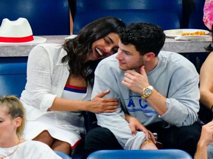 priyanka nick wedding Nick will give this gift to his friends in his wedding | प्रियांका चोप्रा- निक जोनासच्या लग्नात निक देणार मित्रांना 'हे' गिफ्ट priyanka nick wedding Nick will give this gift to his friends in his wedding | प्रियांका चोप्रा- निक जोनासच्या लग्नात निक देणार मित्रांना 'हे' गिफ्ट