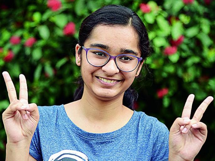 Nagpur's Nidhi Chandak 'Top' in Vidarbha | नागपूरची  निधी चांडक विदर्भात ‘टॉप’  Nagpur's Nidhi Chandak 'Top' in Vidarbha | नागपूरची  निधी चांडक विदर्भात ‘टॉप’