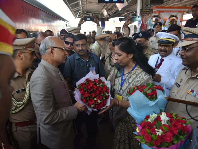 Welcome to Governor Ramesh Bais in Akola | राज्यपाल रमेश बैस यांचे अकोल्यात स्वागत