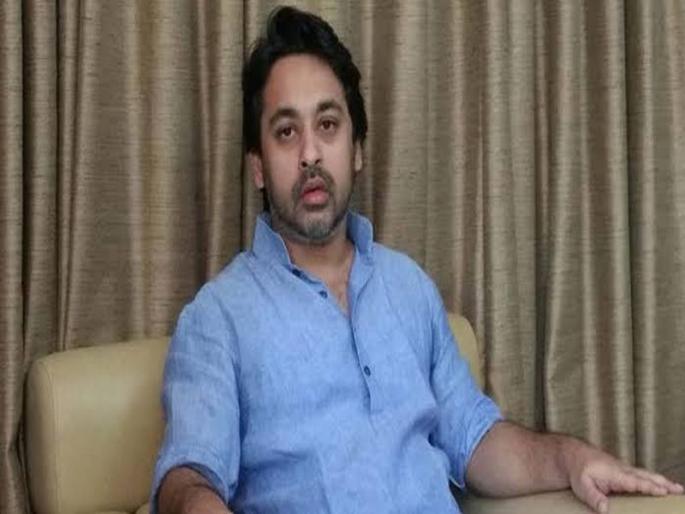 Nilesh Rane Criticism On Shiv Sena Uddhav Thackeray and Sanjay Raut | संजय राऊतांना टीव्ही आणि उद्धव ठाकरेंना कॅडबरी चॉकलेट द्या; निलेश राणेंनी उडवली खिल्ली Nilesh Rane Criticism On Shiv Sena Uddhav Thackeray and Sanjay Raut | संजय राऊतांना टीव्ही आणि उद्धव ठाकरेंना कॅडबरी चॉकलेट द्या; निलेश राणेंनी उडवली खिल्ली