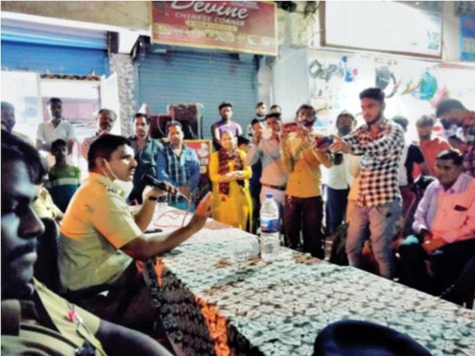 Nigerians living illegally in Vasai area took off their legs | वसई परिसरांत बेकायदा राहणाऱ्या नायजेरियनांनी घेतला काढता पाय Nigerians living illegally in Vasai area took off their legs | वसई परिसरांत बेकायदा राहणाऱ्या नायजेरियनांनी घेतला काढता पाय