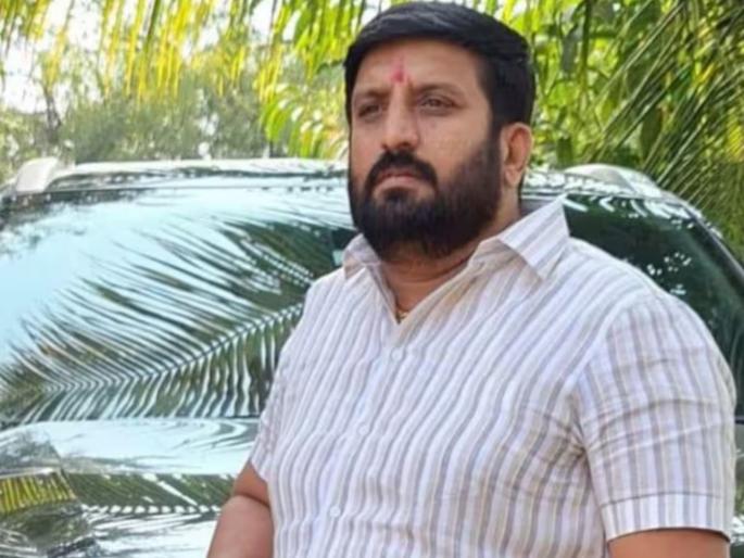 Minor reason for not giving way to a two-wheeler; Firing by Nilesh Ghaywal gang in Kothrud area, one seriously injured | Pune Firing: दुचाकीला साईड न दिल्याचे किरकोळ कारण; कोथरूड परिसरात निलेश घायवळ टोळीकडून गोळीबार, एक गंभीर जखमी Minor reason for not giving way to a two-wheeler; Firing by Nilesh Ghaywal gang in Kothrud area, one seriously injured | Pune Firing: दुचाकीला साईड न दिल्याचे किरकोळ कारण; कोथरूड परिसरात निलेश घायवळ टोळीकडून गोळीबार, एक गंभीर जखमी