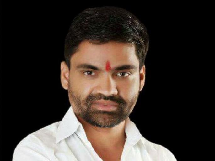 The extortion of Senesh Parner Taluka chief Nilesh Lanke | सेनेचे पारनेर तालुका प्रमुख निलेश लंके यांची हकालपट्टी The extortion of Senesh Parner Taluka chief Nilesh Lanke | सेनेचे पारनेर तालुका प्रमुख निलेश लंके यांची हकालपट्टी