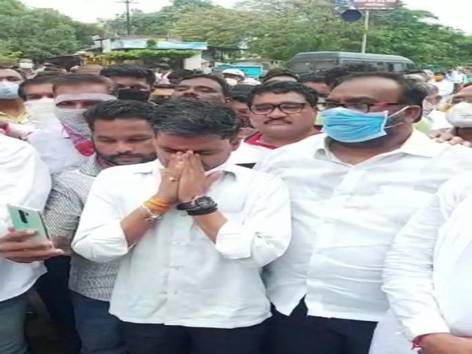 NCP MLA sheds tears while paying homage to Anil Rathore ... | अनिल राठोड यांना श्रध्दांजली वाहताना राष्ट्रवादीच्या आमदाराला अश्रू अनावर...