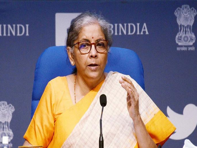 Give loans, but don't harass customers; Finance Minister Sitharaman warns financial companies | कर्ज द्या, पण ग्राहकांना त्रास देऊ नका; अर्थमंत्री सीतारामन यांचा वित्तीय कंपन्यांना इशारा