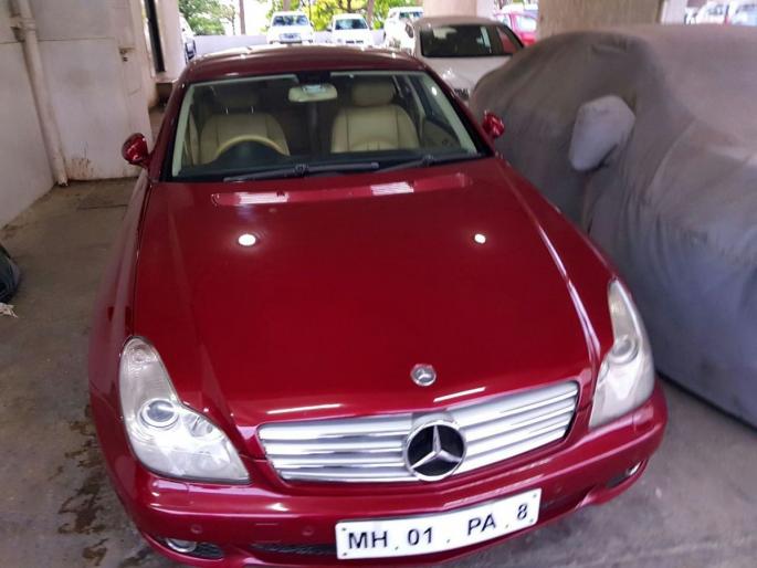 Nirav Modi's car and paintings will be auctioned | नीरव मोदीच्या कार आणि पेंटिंग्जचा होणार लिलाव Nirav Modi's car and paintings will be auctioned | नीरव मोदीच्या कार आणि पेंटिंग्जचा होणार लिलाव