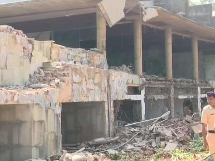  Neerav Modi's 100 crores bungalow Dynamites displaced in 2 minutes, action in Alibaug | नीरव मोदीचा १०० कोटींचा बंगला डायनामाइट्सने २ मिनिटांत उद्ध्वस्त, अलिबागमध्ये कारवाई