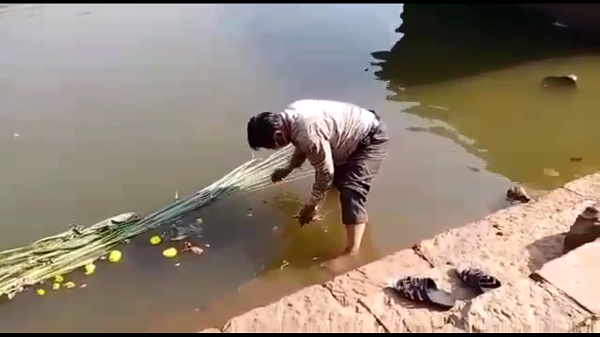 corona in kolhapur | corona in kolhapur -पंचगंगेत निर्माल्य टाकणाऱ्यांस दंड