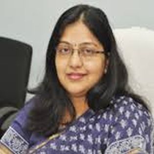 Nirupama Dange, the first woman's collector of Buldhana | निरूपमा डांगे बुलडाण्याच्या पहिल्या महिला जिल्हाधिकारी Nirupama Dange, the first woman's collector of Buldhana | निरूपमा डांगे बुलडाण्याच्या पहिल्या महिला जिल्हाधिकारी