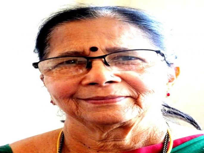 Nishigandha Mughal gave Rs 20 lakh to Indian Army ..! | माजी आमदार डॉ.निशिगंधा मोगल यांनी भारतीय सेनेला दिली वीस लाखांची मदत..! Nishigandha Mughal gave Rs 20 lakh to Indian Army ..! | माजी आमदार डॉ.निशिगंधा मोगल यांनी भारतीय सेनेला दिली वीस लाखांची मदत..!