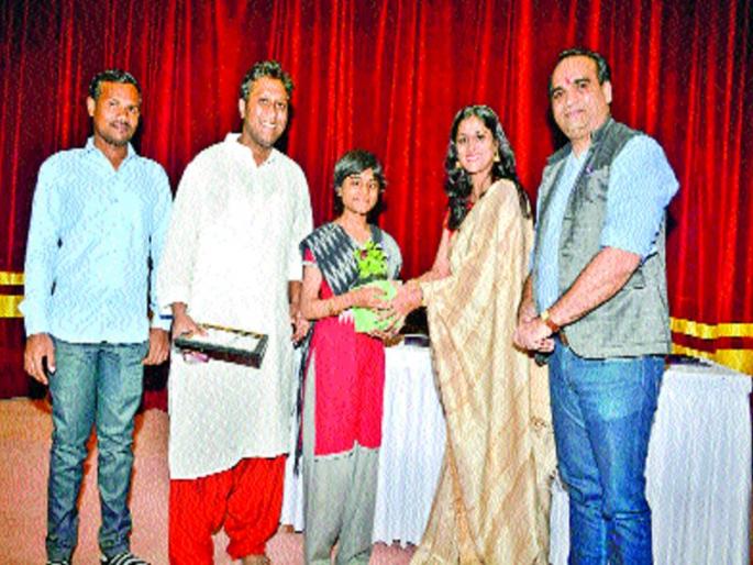 'Nitel' changed the look of beauty - Devika's office-bearer | ‘नितळ’मुळे सौंदर्याकडे पाहण्याची दृष्टी बदलली - देविका दफ्तरदार 'Nitel' changed the look of beauty - Devika's office-bearer | ‘नितळ’मुळे सौंदर्याकडे पाहण्याची दृष्टी बदलली - देविका दफ्तरदार