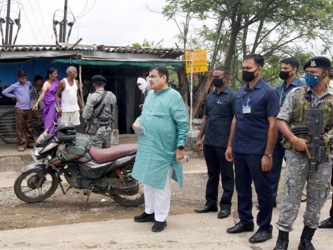 union minister nitin gadkari himself controlled traffic jam situation in nagpur | बढिया भाऊ!! वाहतूक कोंडी पाहून नितीन गडकरी स्वतःच गाडीतून उतरले, अन्... union minister nitin gadkari himself controlled traffic jam situation in nagpur | बढिया भाऊ!! वाहतूक कोंडी पाहून नितीन गडकरी स्वतःच गाडीतून उतरले, अन्...