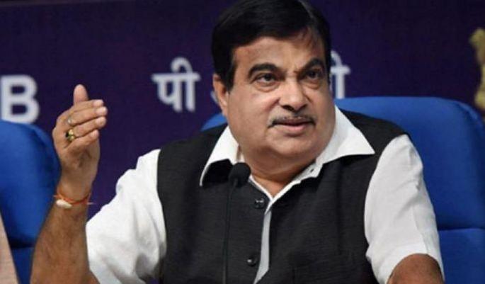 No idea to ban petrol-diesel vehicles - nitin Gadkari | पेट्रोल-डिझेलवरील वाहनांवर बंदी आणण्याचा विचार नाही - गडकरी