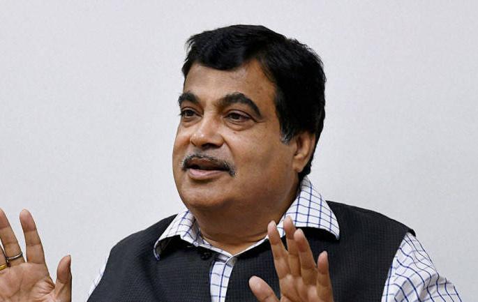coronavirus: Nitin Gadkari gives big relief to millions of vehicle owners BKP | कोरोनाच्या पार्श्वभूमीवर नितीन गडकरींनी लाखो वाहनधारकांना दिला मोठा दिलासा coronavirus: Nitin Gadkari gives big relief to millions of vehicle owners BKP | कोरोनाच्या पार्श्वभूमीवर नितीन गडकरींनी लाखो वाहनधारकांना दिला मोठा दिलासा
