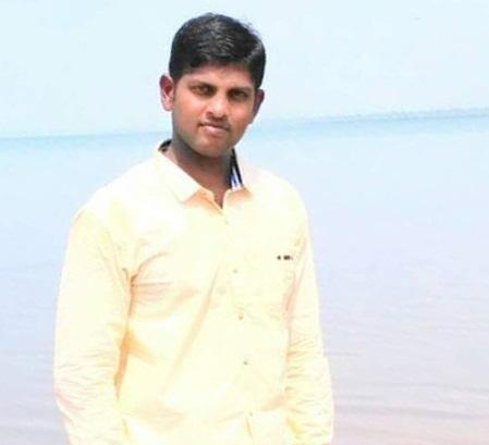 S. at Kashedi checkpoint. T. Employee dies of heart attack | कशेडी तपासणी नाक्यावर तो एस्. टी. सुरू करणार इतक्यात अचानक त्याच्या छातीत दुखू लागले