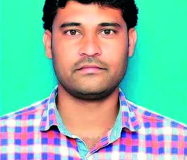 Kathalese youth killed in the shock of the vehicle | वाहनाच्या धडकेत कोथळीतील युवक ठार Kathalese youth killed in the shock of the vehicle | वाहनाच्या धडकेत कोथळीतील युवक ठार