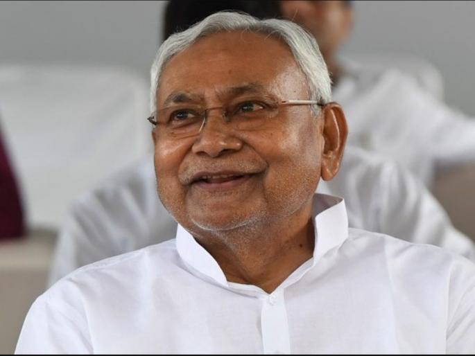 Nitish Kumar's move to NDA is certain, swearing-in on this date, Deputy Chief Minister to Sushil Kumar Modi? | नितीश कुमार यांचं NDA मध्ये जाणं निश्चित, या तारखेला शपथविधी, सुशील मोदींकडे उपमुख्यमंत्रिपद?    Nitish Kumar's move to NDA is certain, swearing-in on this date, Deputy Chief Minister to Sushil Kumar Modi? | नितीश कुमार यांचं NDA मध्ये जाणं निश्चित, या तारखेला शपथविधी, सुशील मोदींकडे उपमुख्यमंत्रिपद?