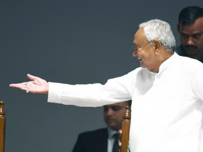 Friendship with BJP leaders till life; Bihar politics heated up after Nitish Kumar's statement | जिवंत असेपर्यंत भाजप नेत्यांशी मैत्री; नितीश कुमार यांच्या वक्तव्यानंतर बिहारचे राजकारण तापले Friendship with BJP leaders till life; Bihar politics heated up after Nitish Kumar's statement | जिवंत असेपर्यंत भाजप नेत्यांशी मैत्री; नितीश कुमार यांच्या वक्तव्यानंतर बिहारचे राजकारण तापले