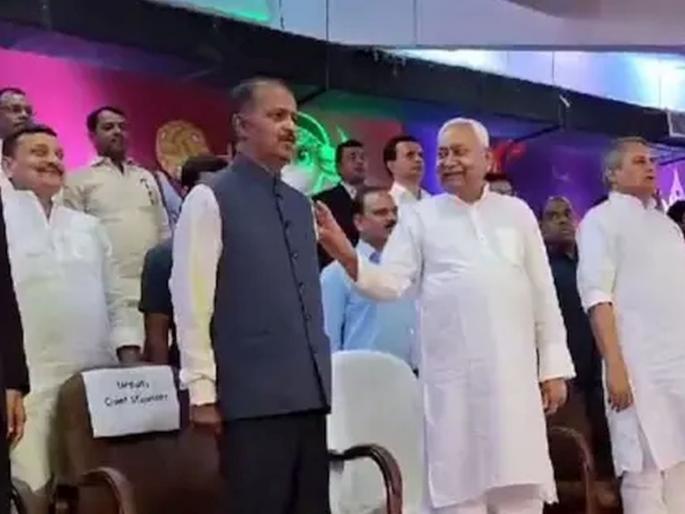 Nitish kumar mental balance has deteriorated, now leave the chair; Rabri Devi's attack | नितीश यांचे मानसिक संतुलन ढासळले, आता खुर्ची सोडा; राबडीदेवी यांचा हल्ला Nitish kumar mental balance has deteriorated, now leave the chair; Rabri Devi's attack | नितीश यांचे मानसिक संतुलन ढासळले, आता खुर्ची सोडा; राबडीदेवी यांचा हल्ला