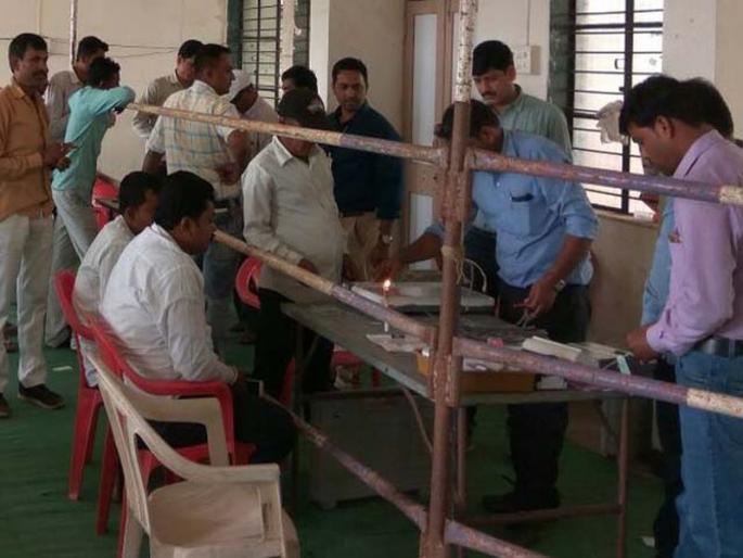 The election expenditure increased due to the election: Taloda Municipality | निवडणूक पुढे ढकलल्याने खर्च वाढला : तळोदा पालिका The election expenditure increased due to the election: Taloda Municipality | निवडणूक पुढे ढकलल्याने खर्च वाढला : तळोदा पालिका