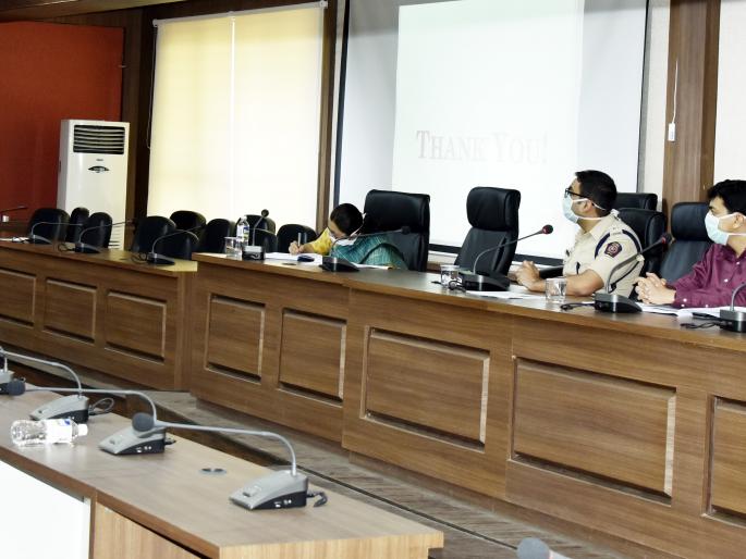  To deal with the monsoon, the systems should be prepared on the battlefield - Chaudhary | मान्सूनचा सामना  करण्यासाठी यंत्रणांनी युध्दपातळीवर सज्जता ठेवावी - चौधरी