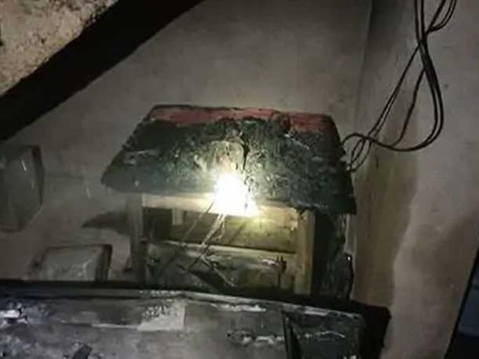 Ghaziabad LED TV Exploded: Now LED TV blast; One dead, three injured | Ghaziabad LED TV Exploded: खळबळजनक! आता एलईडी टीव्हीचाच स्फोट झाला; एकाचा मृत्यू, तिघे जखमी Ghaziabad LED TV Exploded: Now LED TV blast; One dead, three injured | Ghaziabad LED TV Exploded: खळबळजनक! आता एलईडी टीव्हीचाच स्फोट झाला; एकाचा मृत्यू, तिघे जखमी