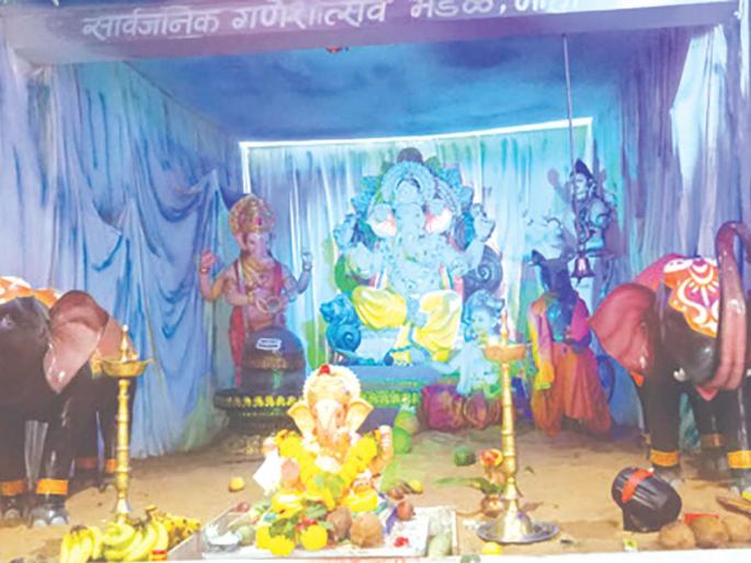 A symbol of integration from the festival in the village of Moho | मोहो गावात उत्सवातून एकात्मिकतेचे प्रतीक; एक गाव, एक गणपती A symbol of integration from the festival in the village of Moho | मोहो गावात उत्सवातून एकात्मिकतेचे प्रतीक; एक गाव, एक गणपती