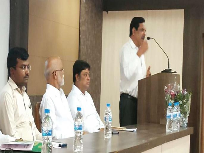 Students should choose a career in intellectual abilities | बौद्धिक क्षमता पाहून विद्यार्थ्यांनी करिअरची निवड करावी Students should choose a career in intellectual abilities | बौद्धिक क्षमता पाहून विद्यार्थ्यांनी करिअरची निवड करावी