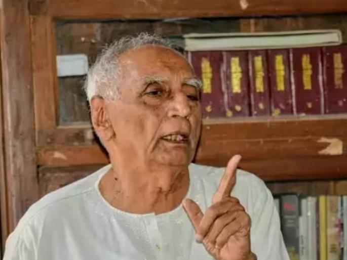 The land was washed away along with the crops, was the drought wet or dry? Help is more important than that - Baba Adhav | पिकासोबत जमीनही वाहून गेली, दुष्काळ ओला की सुका? त्यापेक्षा मदत महत्त्वाची - बाबा आढाव