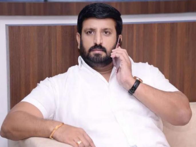 SIM card used in someone else name Another case registered against Nilesh Ghaywal | Nilesh Ghaiwal: दुसऱ्याच्या नावाने सीमकार्ड वापरले; नीलेश घायवळविरुद्ध आणखी एक गुन्हा दाखल SIM card used in someone else name Another case registered against Nilesh Ghaywal | Nilesh Ghaiwal: दुसऱ्याच्या नावाने सीमकार्ड वापरले; नीलेश घायवळविरुद्ध आणखी एक गुन्हा दाखल