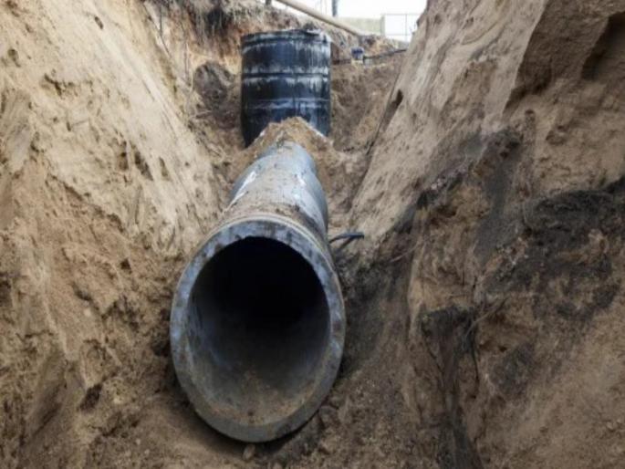 A worker who fell into a pit died after falling on him Case registered against company owner contractor | खड्ड्यात उतरलेल्या एका कामगारावर माती पडून मृत्यू; कंपनी मालक, ठेकेदारावर गुन्हा दाखल A worker who fell into a pit died after falling on him Case registered against company owner contractor | खड्ड्यात उतरलेल्या एका कामगारावर माती पडून मृत्यू; कंपनी मालक, ठेकेदारावर गुन्हा दाखल