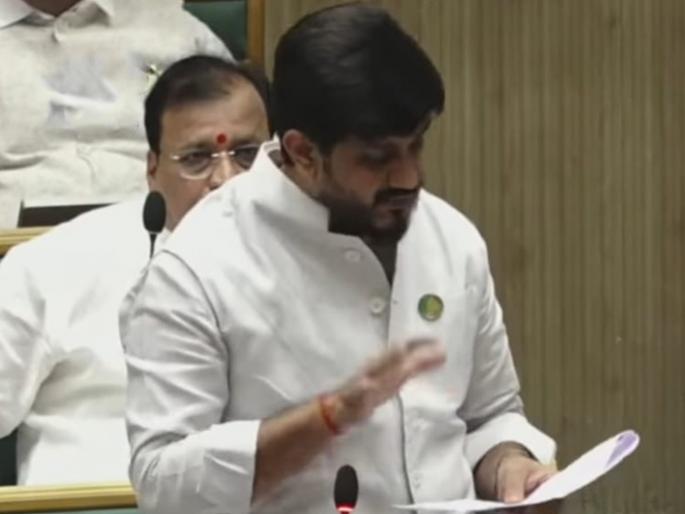 Are school buses safe? MLA Shirole's question, student transport in Pune in the Assembly | शालेय बस सुरक्षित आहेत का? आमदार शिरोळेंचा प्रश्न, पुण्यातील विद्यार्थी वाहतूक विधानसभेत Are school buses safe? MLA Shirole's question, student transport in Pune in the Assembly | शालेय बस सुरक्षित आहेत का? आमदार शिरोळेंचा प्रश्न, पुण्यातील विद्यार्थी वाहतूक विधानसभेत