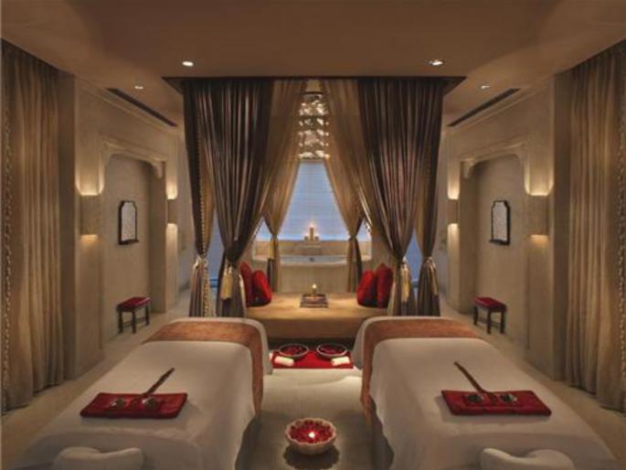 Prostitution business in the name of spa center in Baner; 7 women rescued, crime against four including manager, owner | बाणेरमध्ये स्पा सेंटरच्या नावाखाली वेश्या व्यवसाय; ७ महिलांची सुटका, मॅनेजर, मालकासह चौघांवर गुन्हा Prostitution business in the name of spa center in Baner; 7 women rescued, crime against four including manager, owner | बाणेरमध्ये स्पा सेंटरच्या नावाखाली वेश्या व्यवसाय; ७ महिलांची सुटका, मॅनेजर, मालकासह चौघांवर गुन्हा