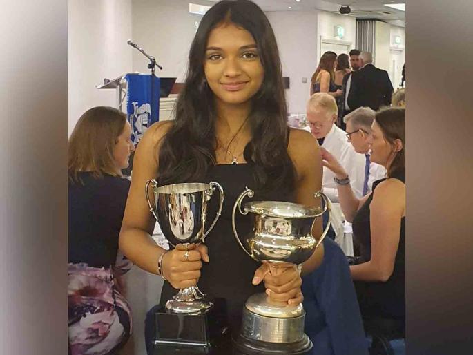 'This is my beginning...' Pune's Prisha sets a new record! Crossed the English Gulf at the age of 16 | 'ही तर माझी सुरुवात...' पुण्याच्या प्रिशाने रचला नवा विक्रम! अवघ्या १६व्या वर्षी पार केली इंग्लिश खाडी 'This is my beginning...' Pune's Prisha sets a new record! Crossed the English Gulf at the age of 16 | 'ही तर माझी सुरुवात...' पुण्याच्या प्रिशाने रचला नवा विक्रम! अवघ्या १६व्या वर्षी पार केली इंग्लिश खाडी