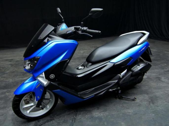 After the success of FZ, Yamaha will launch Nmax scooter soon | एफझेडच्या यशानंतर यामहाची ही स्कूटर करणार धुमशान... After the success of FZ, Yamaha will launch Nmax scooter soon | एफझेडच्या यशानंतर यामहाची ही स्कूटर करणार धुमशान...