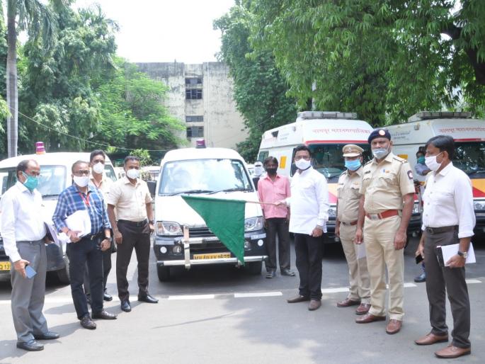 Corporation's 65 ambulances in service | मनपाच्या ६५ रुग्णवाहिका सेवेत