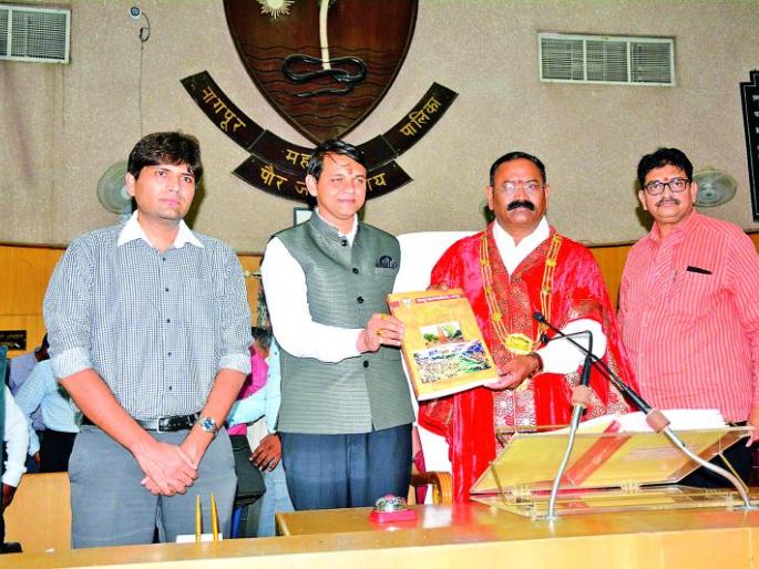 In NMC budget only game of numbers ; Attack the opposition | मनपा अर्थसंकल्पात आकड्यांचाच खेळ; विरोधकांचा हल्लाबोल In NMC budget only game of numbers ; Attack the opposition | मनपा अर्थसंकल्पात आकड्यांचाच खेळ; विरोधकांचा हल्लाबोल