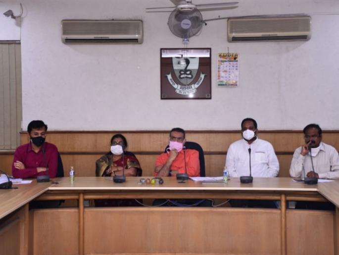 Covid-19: Coordinate between municipal administration and people's representatives | कोव्हिड-१९ : मनपा प्रशासन व लोकप्रतिनिधीमध्ये समन्वय ठेवा Covid-19: Coordinate between municipal administration and people's representatives | कोव्हिड-१९ : मनपा प्रशासन व लोकप्रतिनिधीमध्ये समन्वय ठेवा