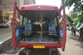 Covid test center now circulates in each zone | आता प्रत्येक झोनमध्ये फिरते कोविड चाचणी केंद्र Covid test center now circulates in each zone | आता प्रत्येक झोनमध्ये फिरते कोविड चाचणी केंद्र