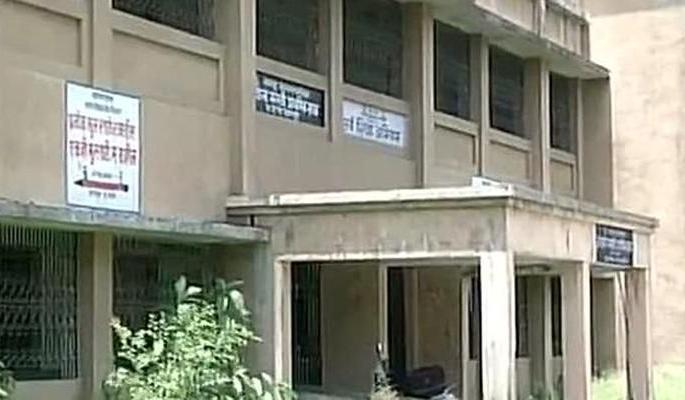 Three Marathi schools started on an experimental basis: information of Municipal in High Court | प्रायोगिक तत्त्वावर तीन मराठी शाळा सुरू : मनपाची हायकोर्टात माहिती 