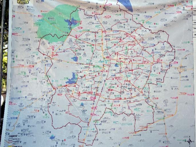 Political atmosphere tight after new ward map out for civic election | प्रभाग रचनेनंतर राजकीय वातावरण टाईट; पश्चिम, उत्तर काँग्रेसला पोषक, दक्षिण ‘टफ’ Political atmosphere tight after new ward map out for civic election | प्रभाग रचनेनंतर राजकीय वातावरण टाईट; पश्चिम, उत्तर काँग्रेसला पोषक, दक्षिण ‘टफ’